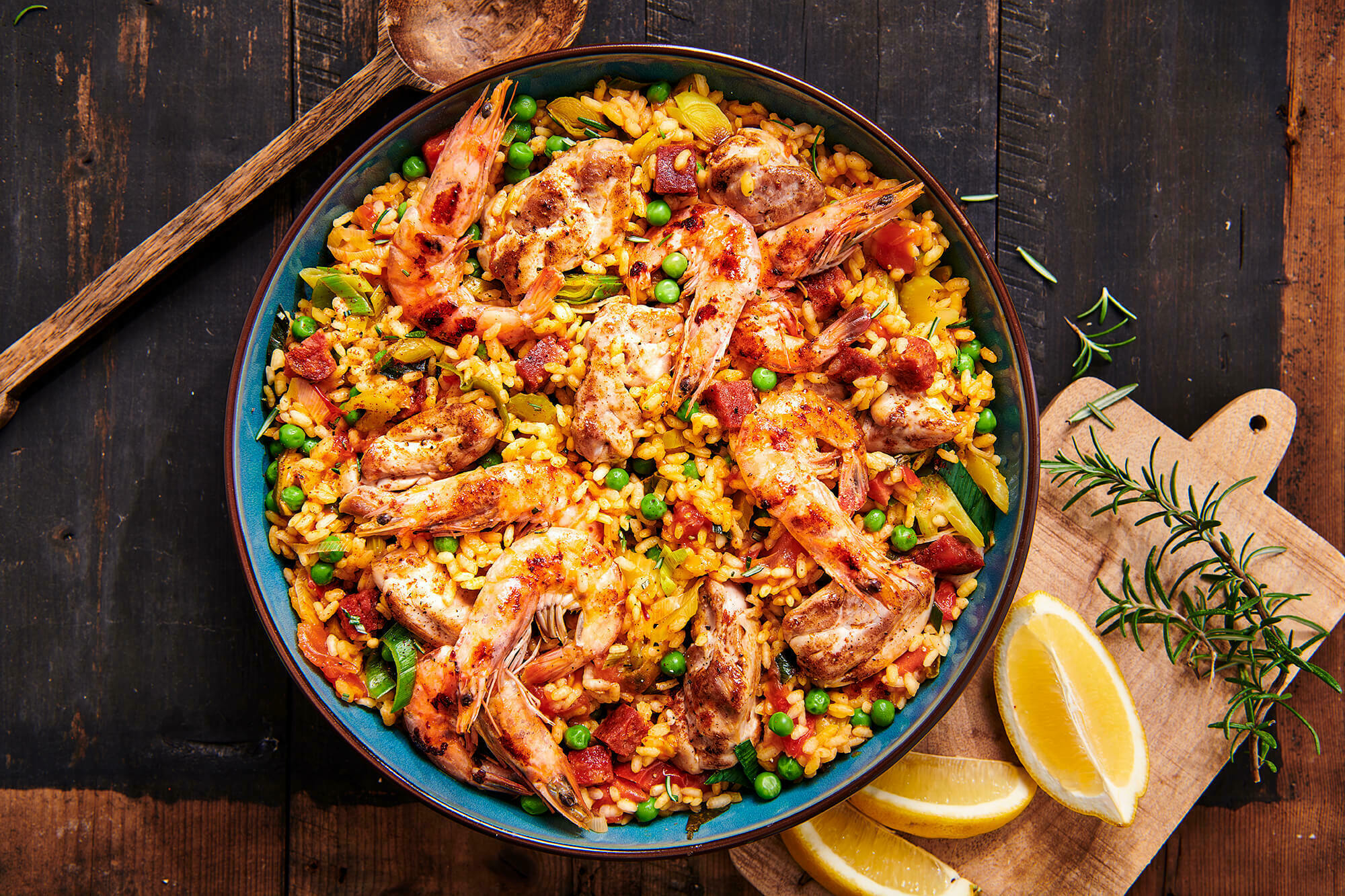 Nevelig Oneindigheid ergens bij betrokken zijn Paella met kip en garnalen | Recept - Lassie rijst