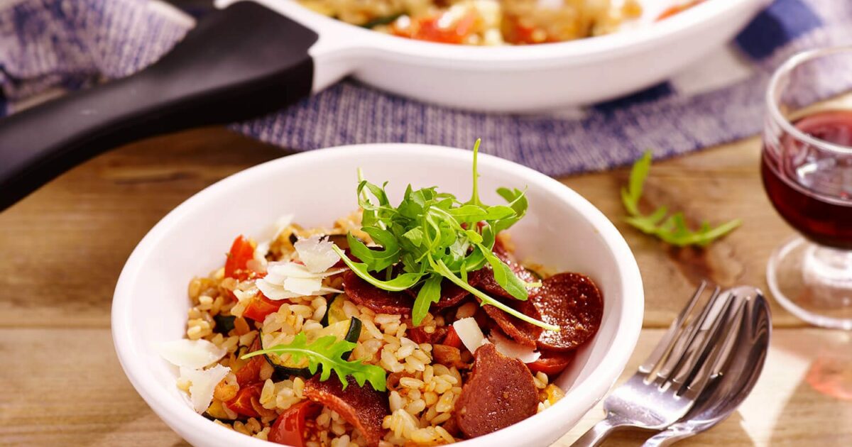 Tomatenrisotto met salami & rucola | Recept - Lassie rijst