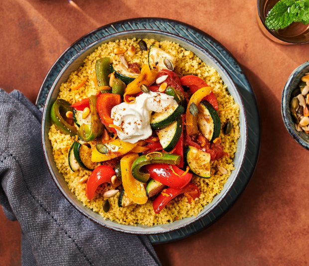 Couscous met gestoofde zomergroenten & labne Lassie rijst