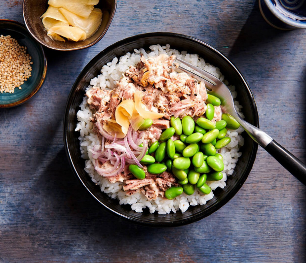 Poké bowl met tonijn,
