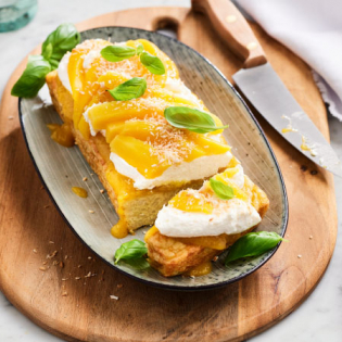 Rijstbodem met mango en kokos