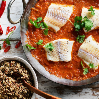 Kleurige quinoa met Braziliaanse vis