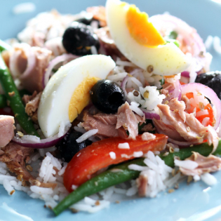 Salade Niçoise met rijst