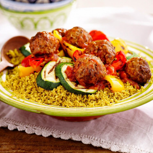 Gehaktballetjes met gegrilde groenten en couscous
