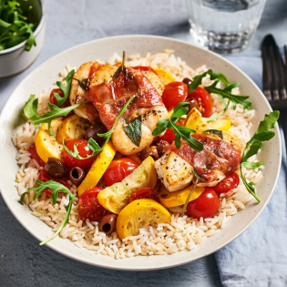 Kipsaltimbocca met tomaatjes en courgette