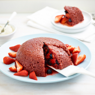 Zomerrijst met roodfruit