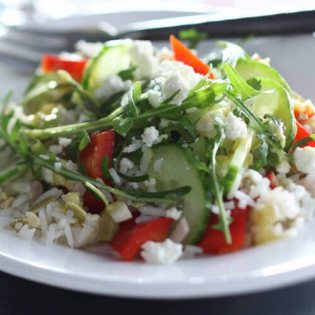Notenrijstsalade met paprika en geitenkaas